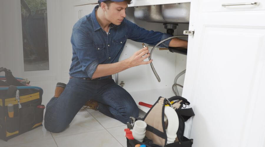 Local expert plumbing services in Hanston, KS